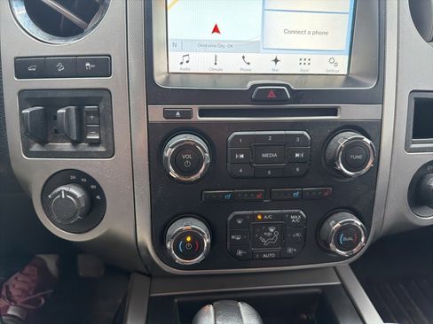 Used 2017 Ford Expedition XLT w/ Equipment Group 202A image 9