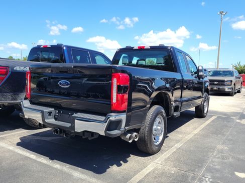 Used 2024 Ford F350 XL w/ 360-Degree Camera Package RWD image 5