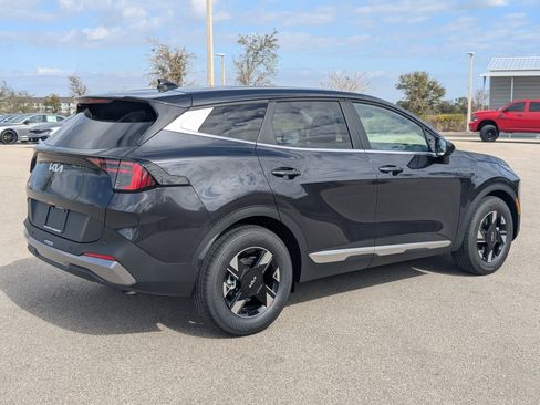 New 2026 Kia Sportage LX FWD image 5