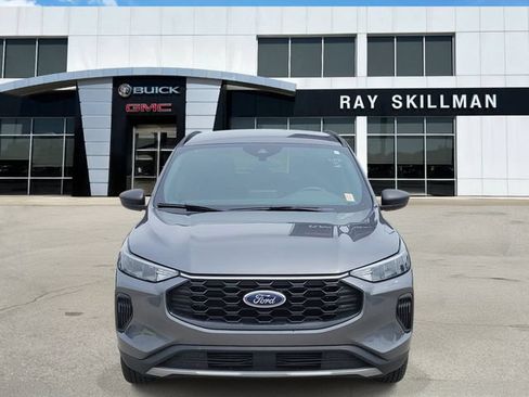 Used 2025 Ford Escape ST-Line AWD/4WD image 2