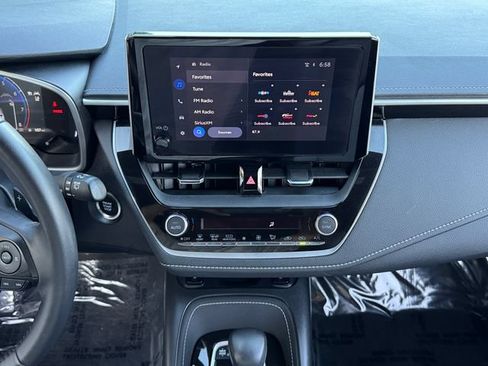Used 2025 Toyota Corolla XSE FWD image 25