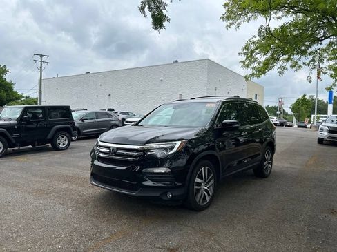 Certified 2018 Honda Pilot Elite image 1