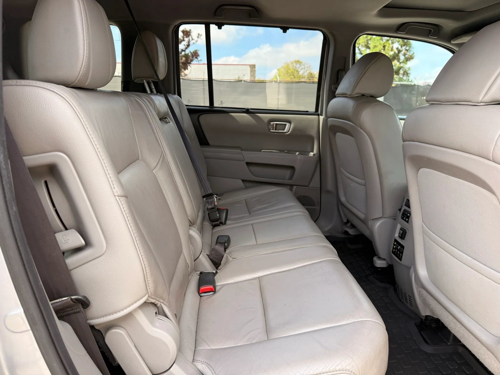 Used 2014 Honda Pilot Touring image 20