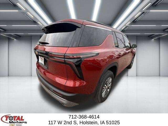 Used 2025 Chevrolet Traverse LT AWD/4WD image 8