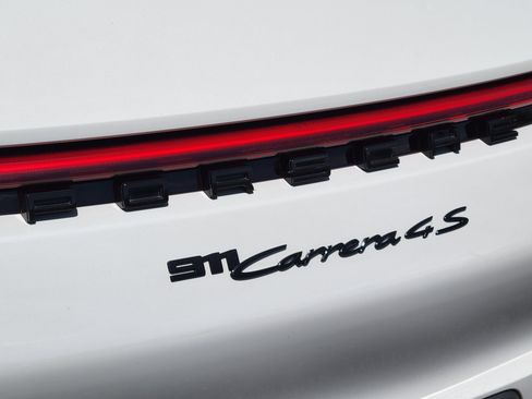 Certified 2021 Porsche 911 Carrera 4S AWD/4WD image 30