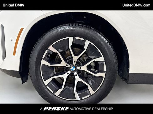 Used 2025 BMW X3 xDrive30i w/ Premium Package image 2