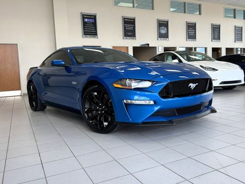 Used 2019 Ford Mustang GT Premium w/ GT Performance Package RWD image 10