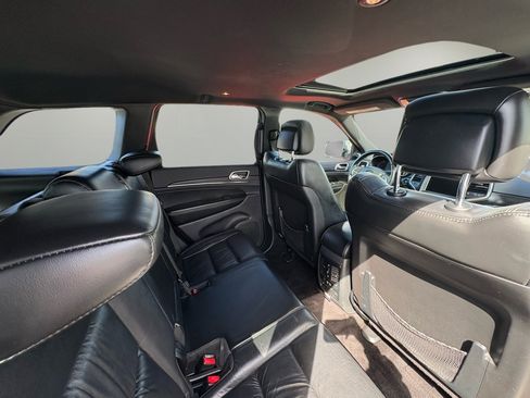 Used 2016 Jeep Grand Cherokee Limited image 37
