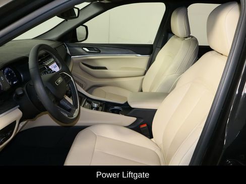 Used 2024 Jeep Grand Cherokee Limited image 10