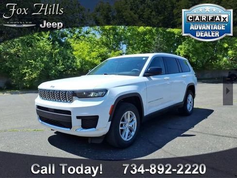 Certified 2022 Jeep Grand Cherokee L Laredo w/ Luxury Tech Group I AWD/4WD image 3