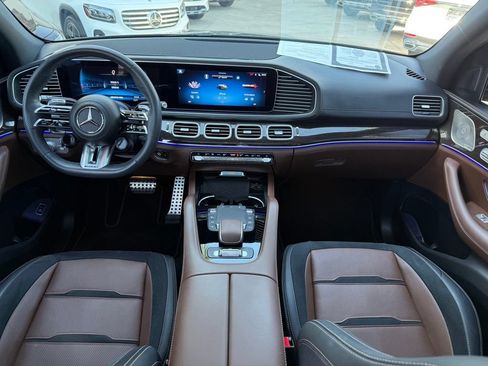 Used 2024 Mercedes-Benz GLE 53 AMG 4MATIC image 11