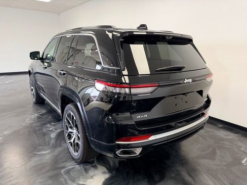 Used 2025 Jeep Grand Cherokee Summit AWD/4WD image 22