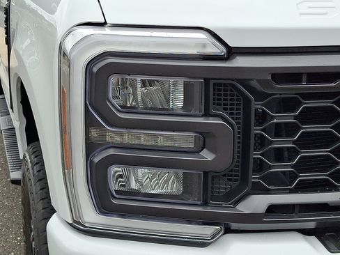 Certified 2024 Ford F250 XL w/ STX Appearance Package AWD/4WD image 9