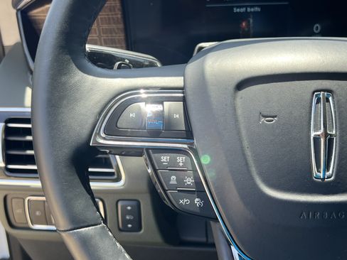 Used 2023 Lincoln Navigator Black Label AWD/4WD image 11
