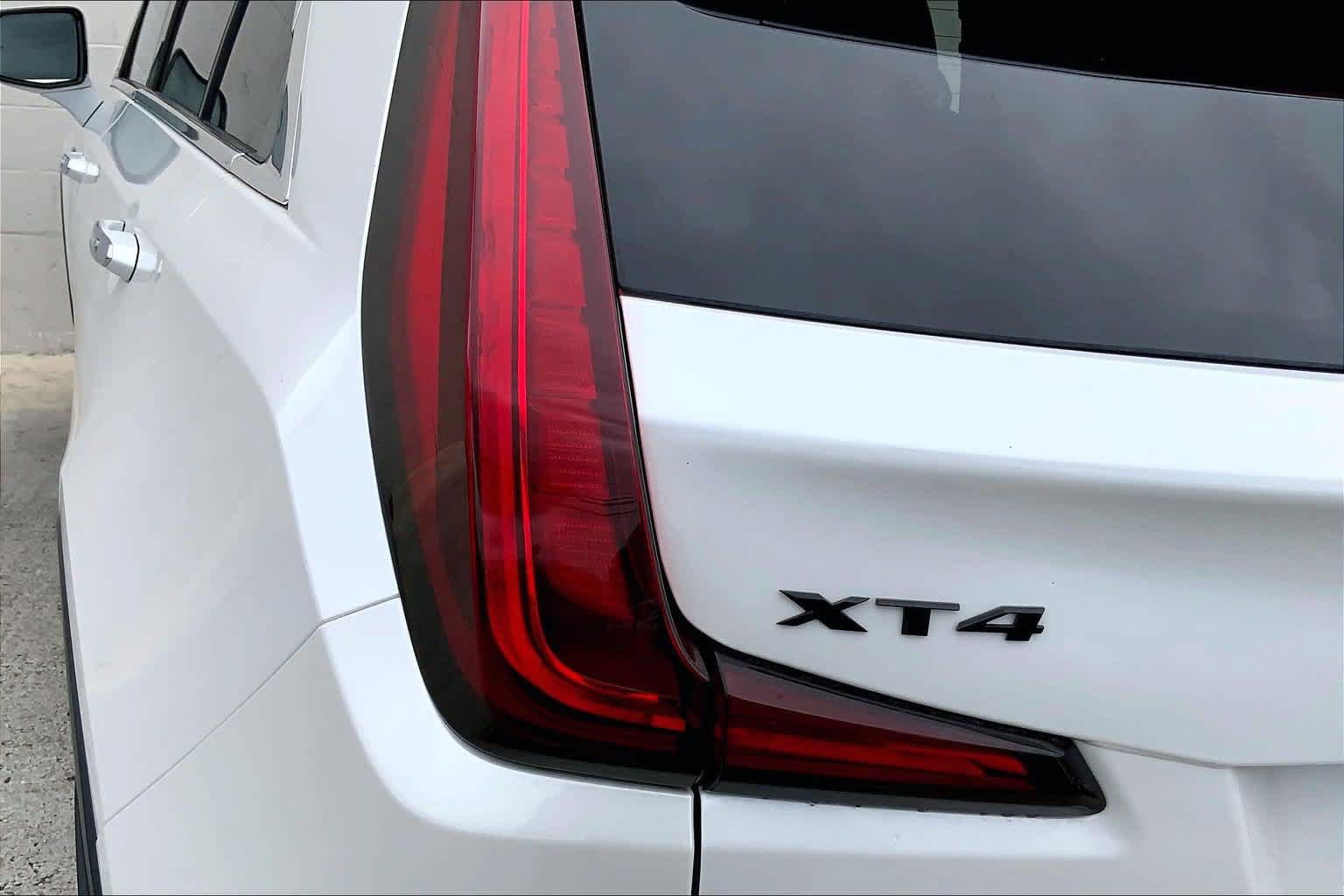 Used 2023 Cadillac XT4 Premium Luxury w/ LPO, Onyx Lite Package FWD image 32
