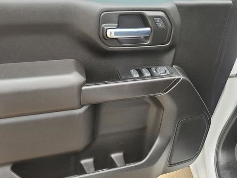 Used 2022 Chevrolet Silverado 1500 Custom image 19