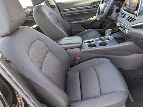 Certified 2025 Nissan Altima 2.5 S image 31