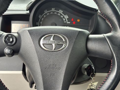 Used 2013 Scion iQ FWD image 15