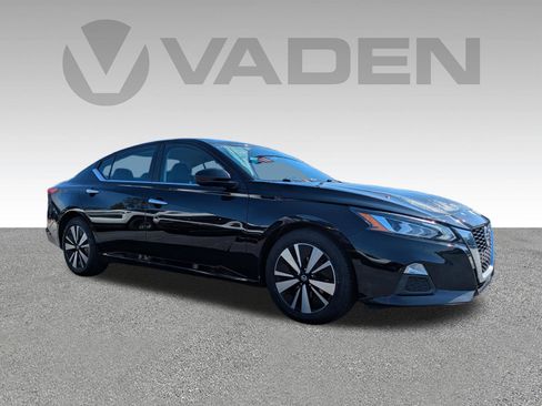 Used 2021 Nissan Altima 2.5 SV image 3