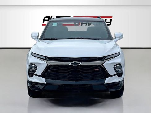 Used 2024 Chevrolet Blazer RS w/ Driver Confidence II Package AWD/4WD image 2