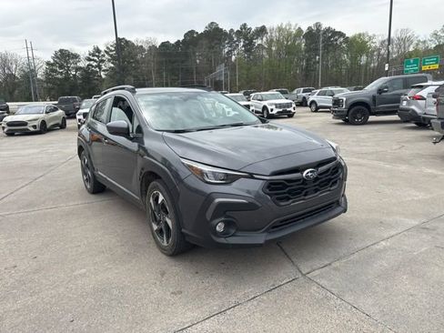Used 2024 Subaru Crosstrek 2.5i Limited w/ Crosstrek Mirror Package image 3