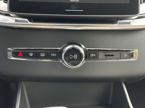 New 2026 Volvo XC90 B5 Core image 22