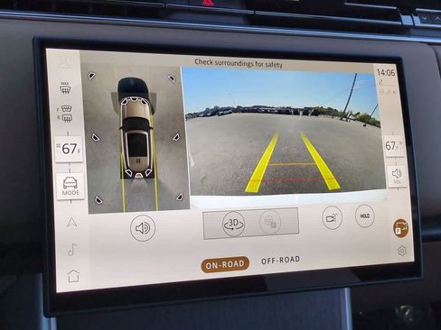 Used 2025 Land Rover Range Rover SE image 30