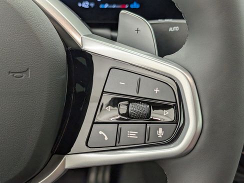 New 2026 BMW 330i Sedan w/ M Sport Package image 22