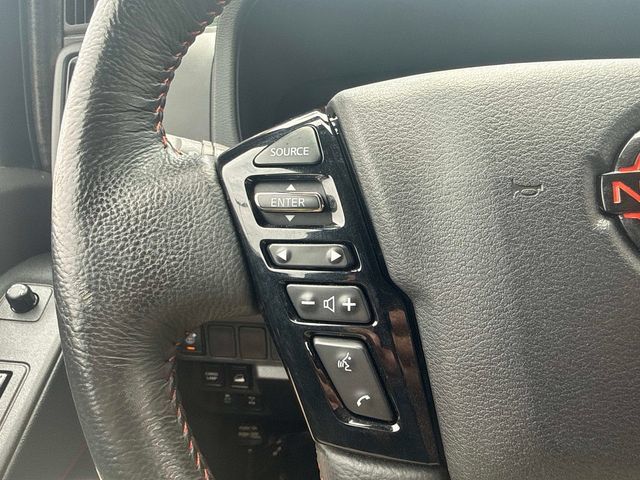 Used 2022 Nissan Frontier PRO-4X w/ Technology Package AWD/4WD image 23