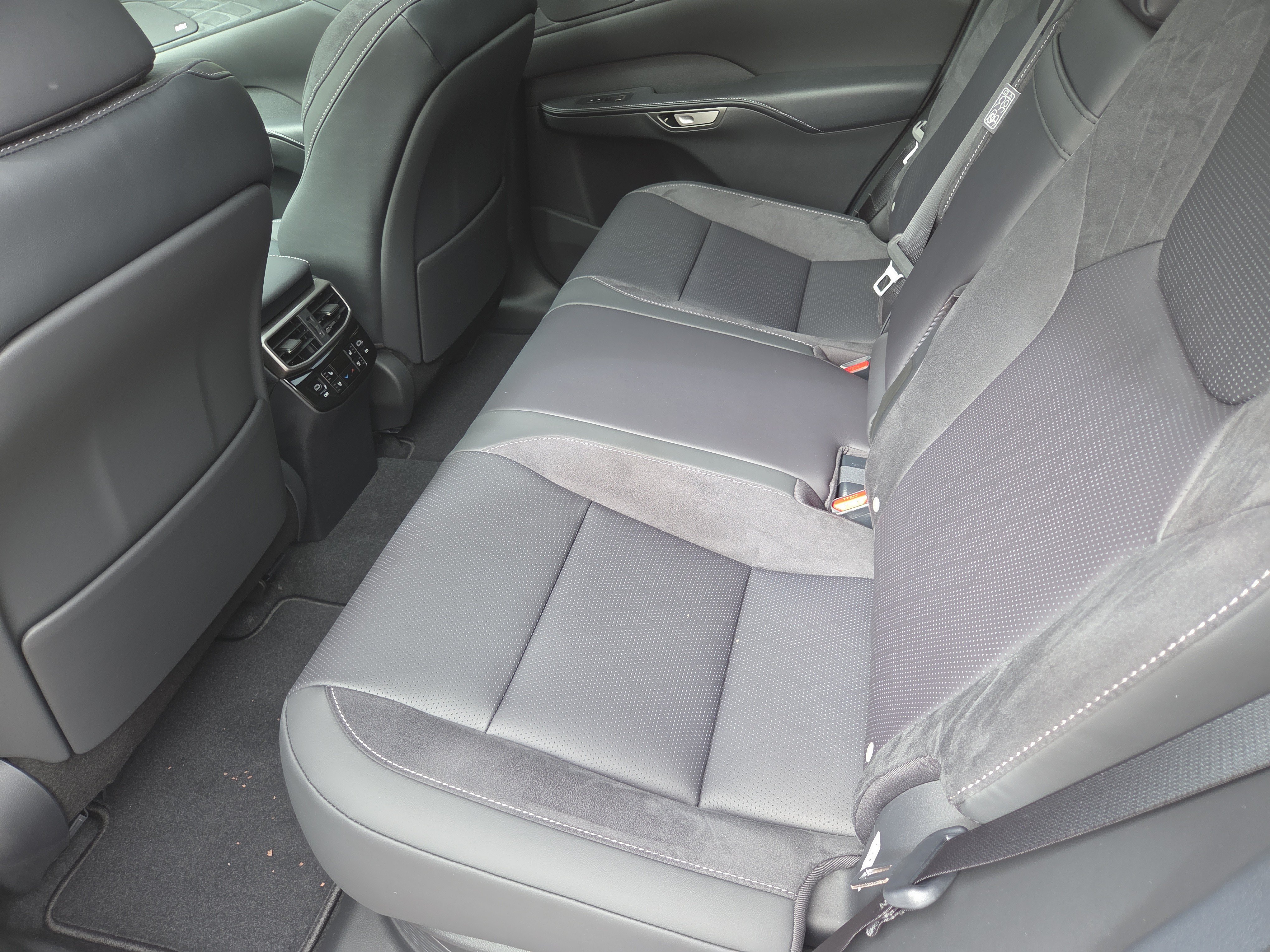 New 2026 Lexus RX 350 AWD/4WD image 10