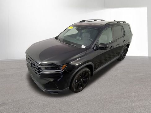 Used 2025 Honda Pilot Black Edition image 42