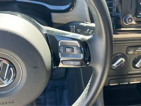 Used 2018 Volkswagen Beetle 2.0T Coast image 26