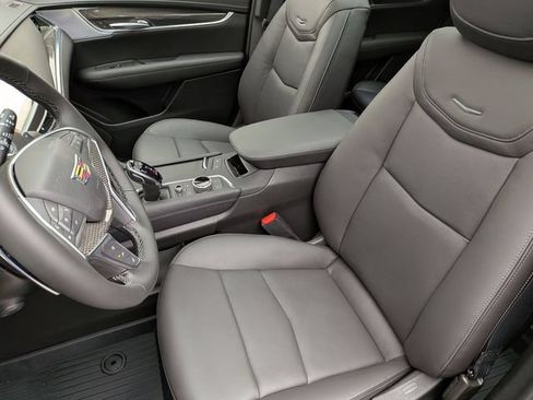 Used 2026 Cadillac XT5 Sportv w/ LPO, Floor Liner Package AWD/4WD image 21
