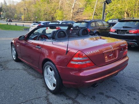 Used 1999 Mercedes-Benz SLK 230 image 4