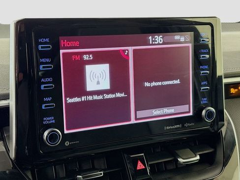 Used 2022 Toyota Corolla XSE image 18