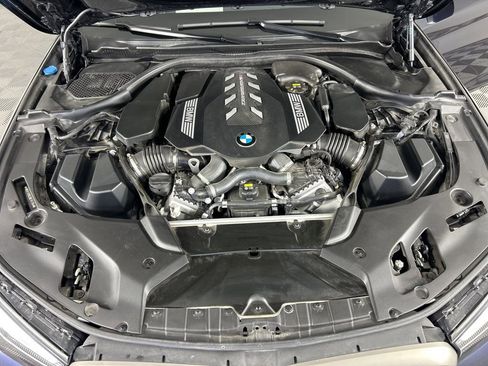 Used 2022 BMW M550i xDrive image 17