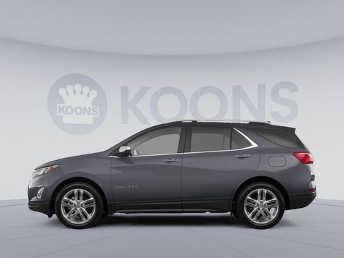 Used 2019 Chevrolet Equinox LS FWD image 2