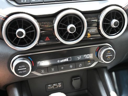 Used 2023 Nissan Sentra SR w/ Midnight Edition Package image 24