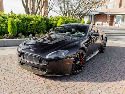 Used 2015 Aston Martin V12 Vantage S image 34