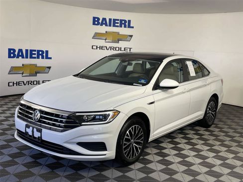 Used 2019 Volkswagen Jetta SEL w/ Cold Weather Package FWD image 1