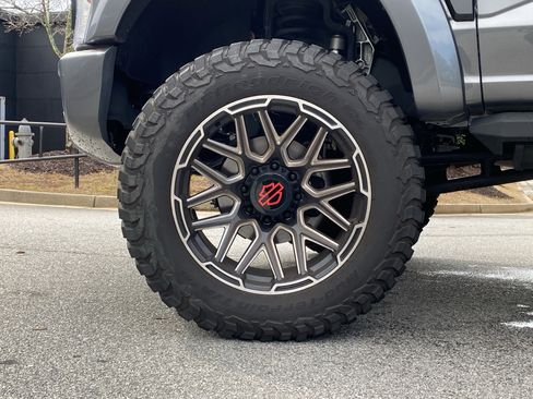 Used 2024 Ford F250 Lariat w/ Lariat Ultimate Package image 17