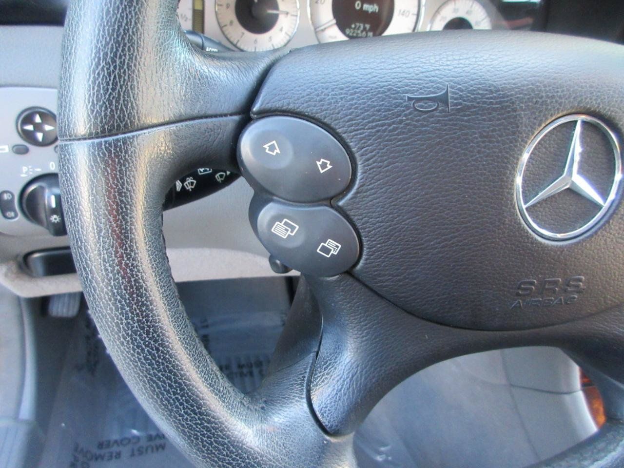 Used 2006 Mercedes-Benz CLK 500 Cabriolet image 33