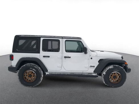 Used 2026 Jeep Wrangler Sport image 9
