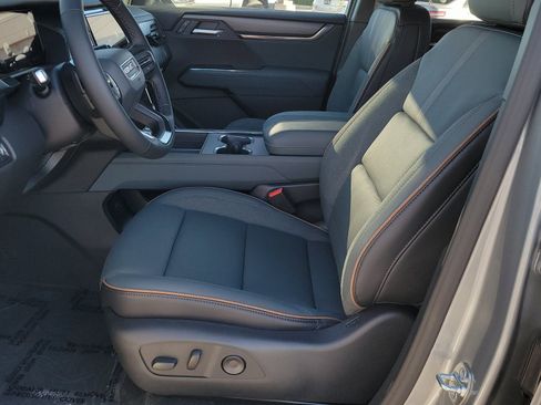 New 2026 GMC Acadia AT4 w/ Luxury Package image 6