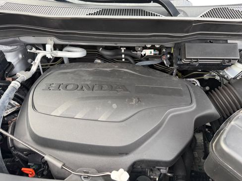 Used 2023 Honda Ridgeline Sport image 7