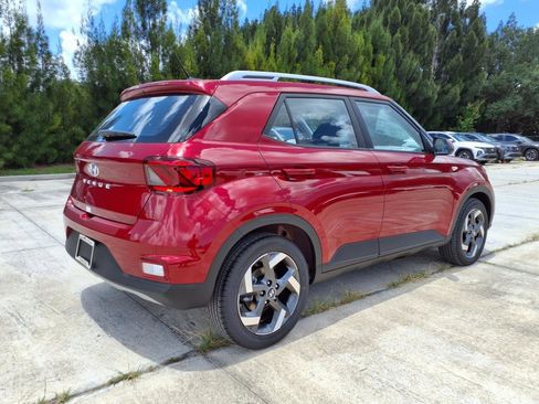 New 2025 Hyundai Venue SEL image 7