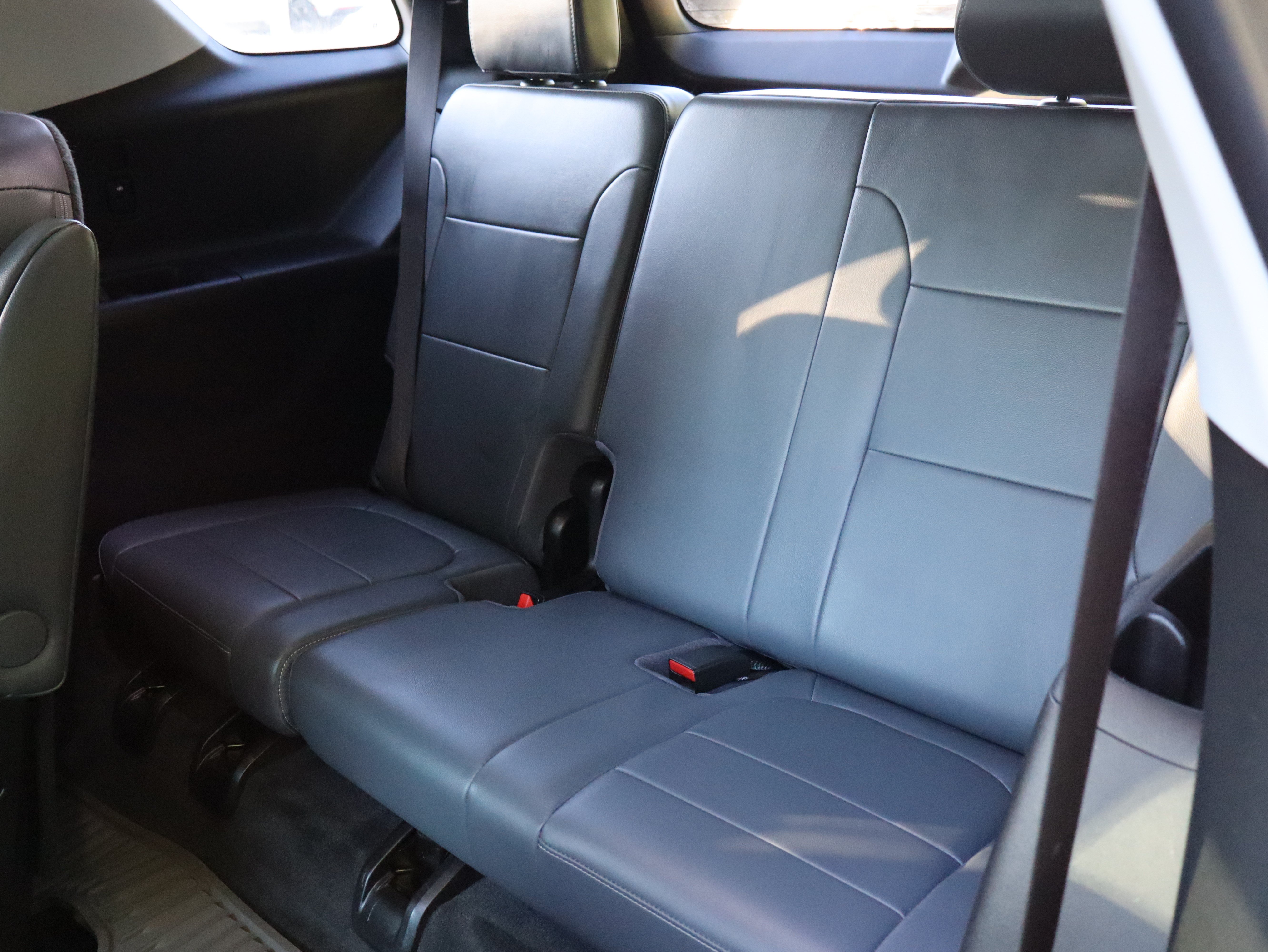 Used 2021 Chevrolet Traverse Premier FWD image 46