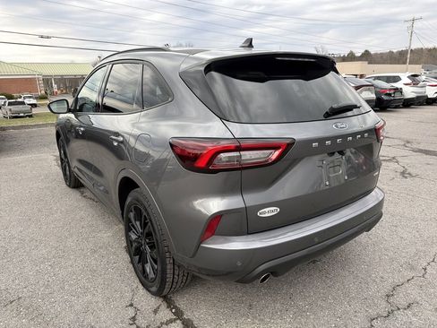 Used 2023 Ford Escape ST-Line Elite AWD/4WD image 8