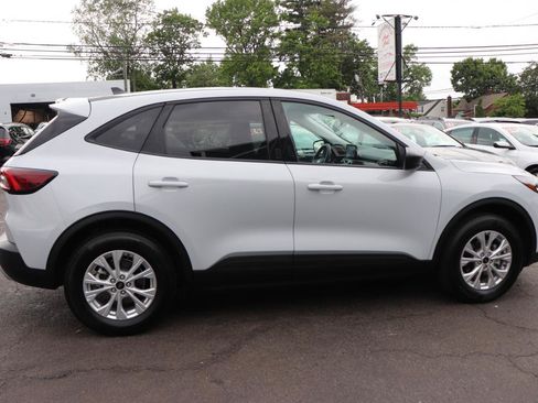 Used 2025 Ford Escape Active AWD/4WD image 6