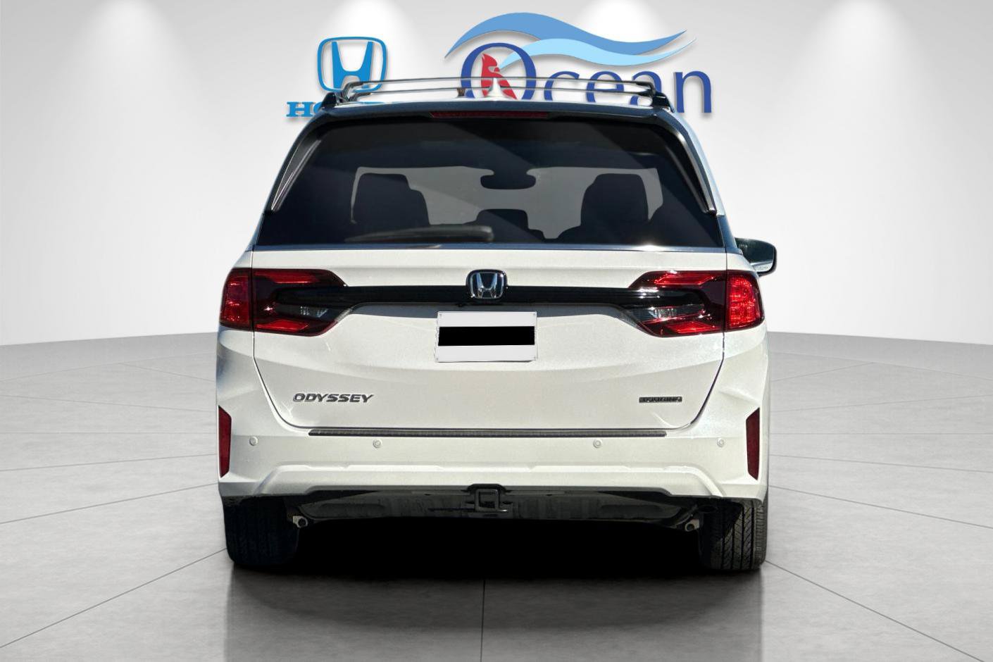 New 2027 Honda Odyssey Touring image 4